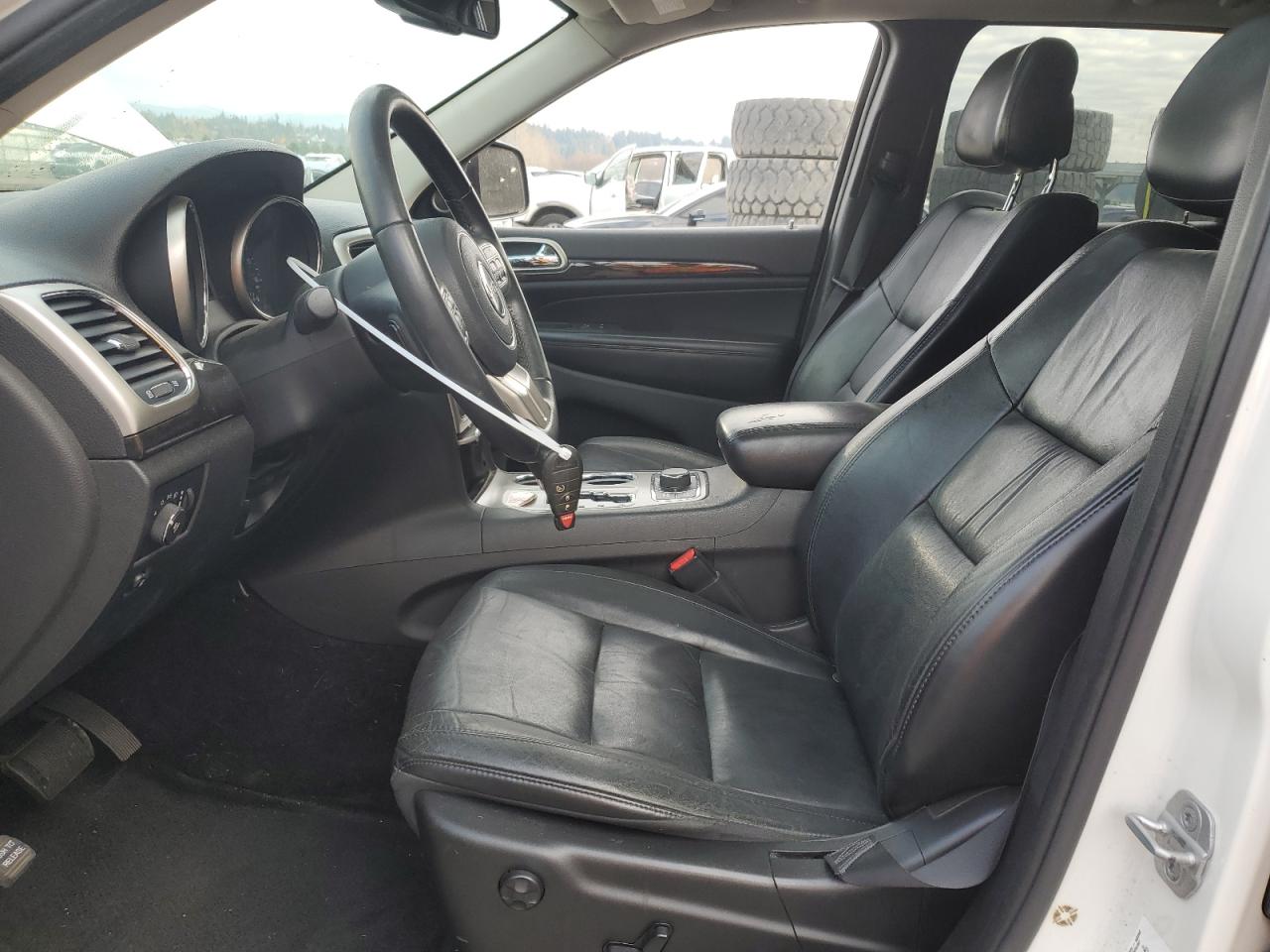 2012 Jeep Grand Cherokee - Image 7