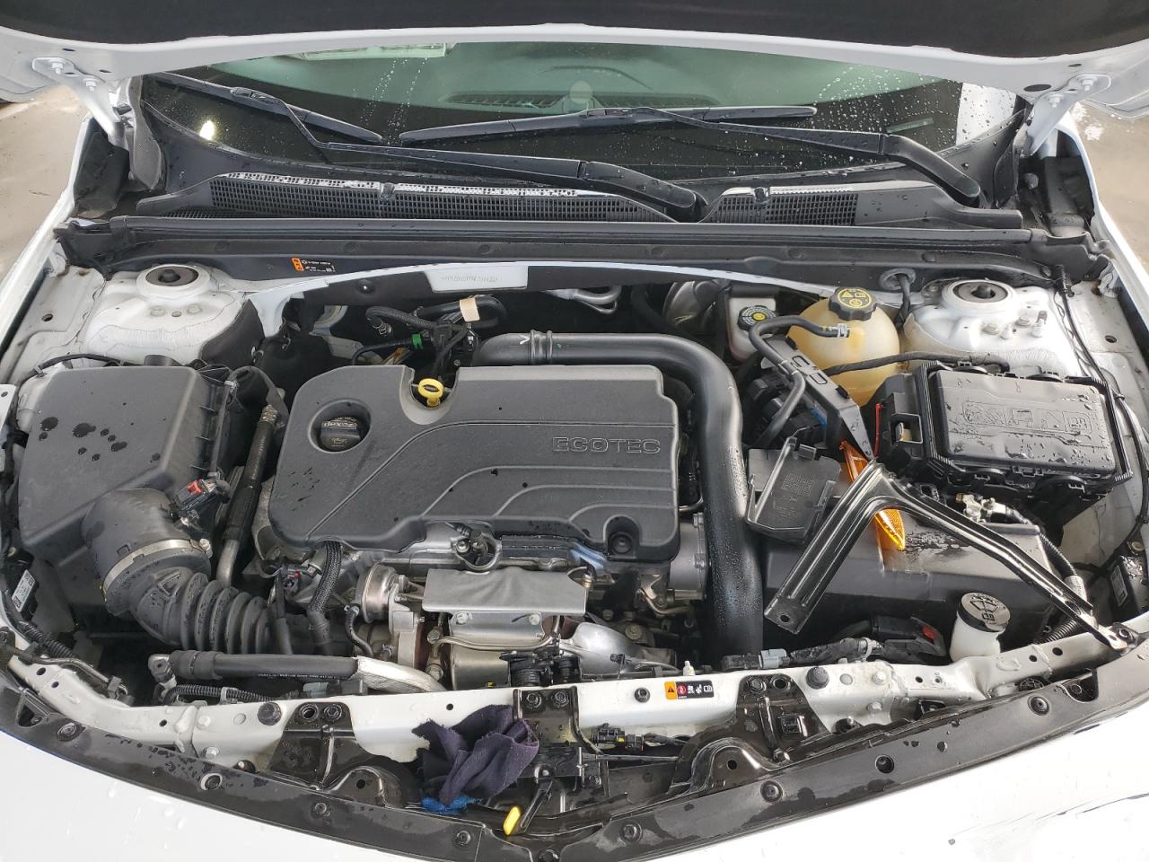 2022 Chevrolet Malibu - Image 11