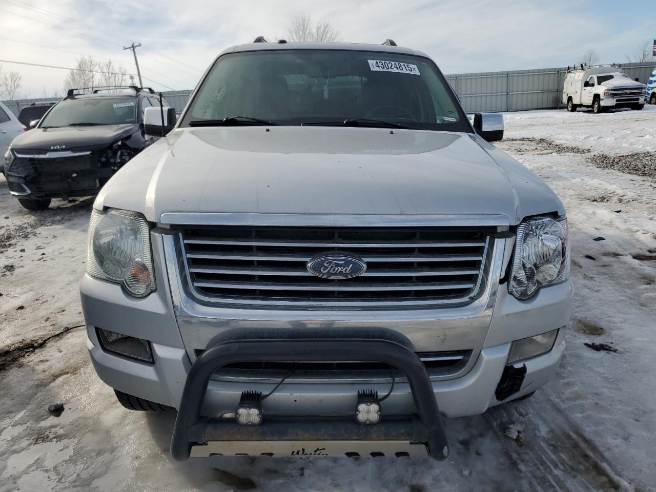 2010 Ford Explorer - Image 5