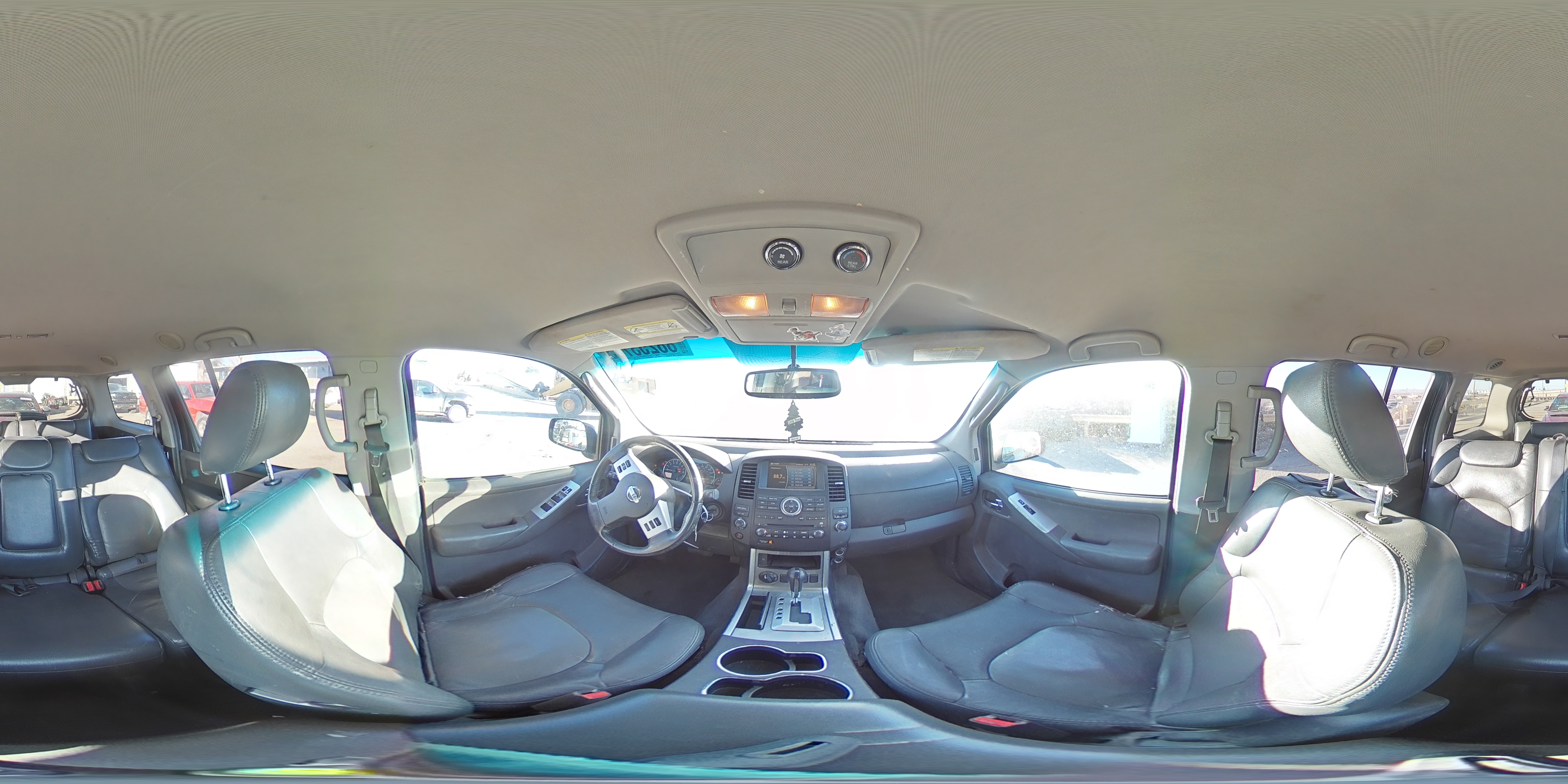 2011 Nissan Pathfinder - Image 13
