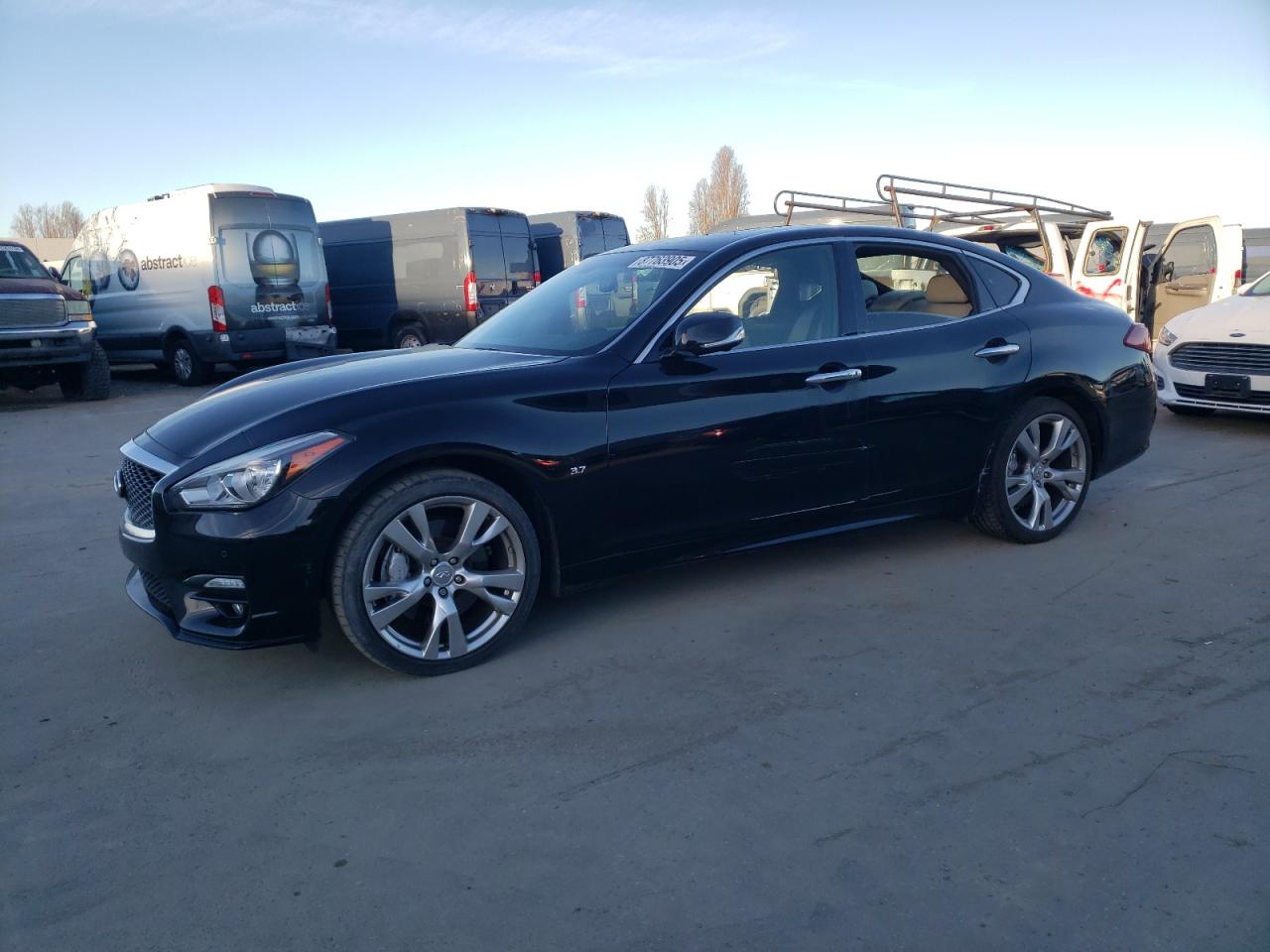 VIN JN1BY1AP5FM542606 2015 INFINITI Q70 no.1