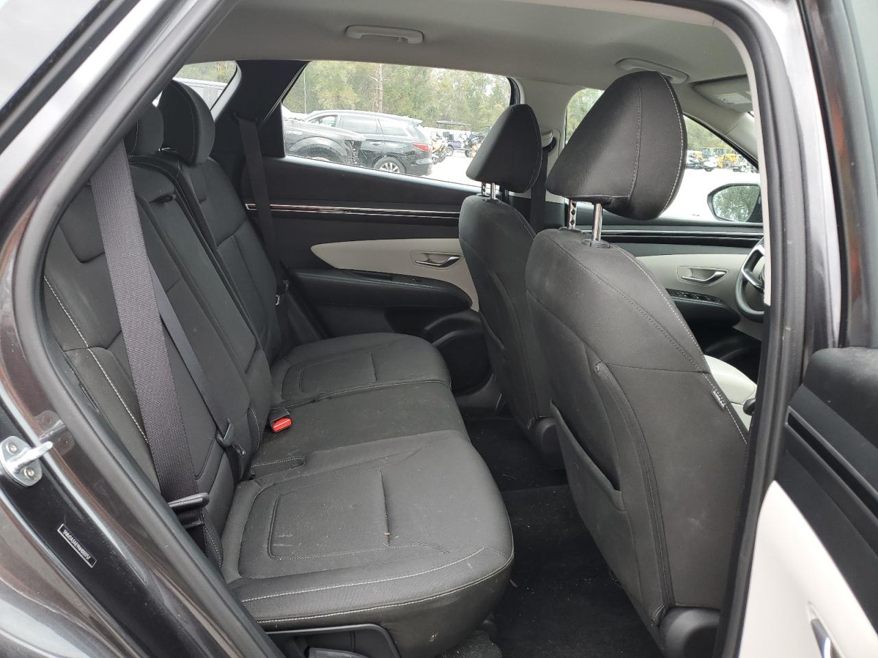 2022 Hyundai Tucson - Image 11