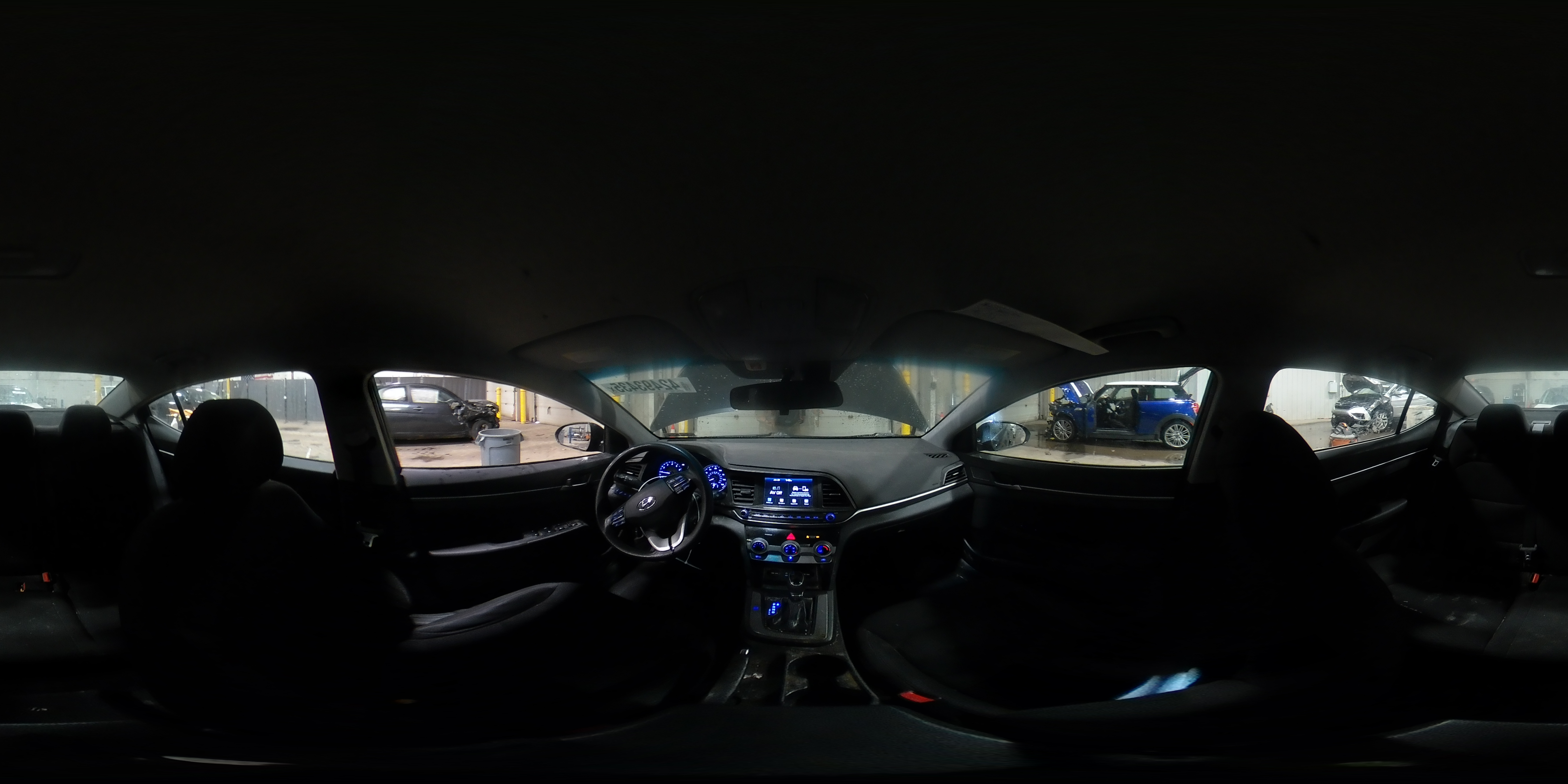 2019 Hyundai Elantra - Image 14