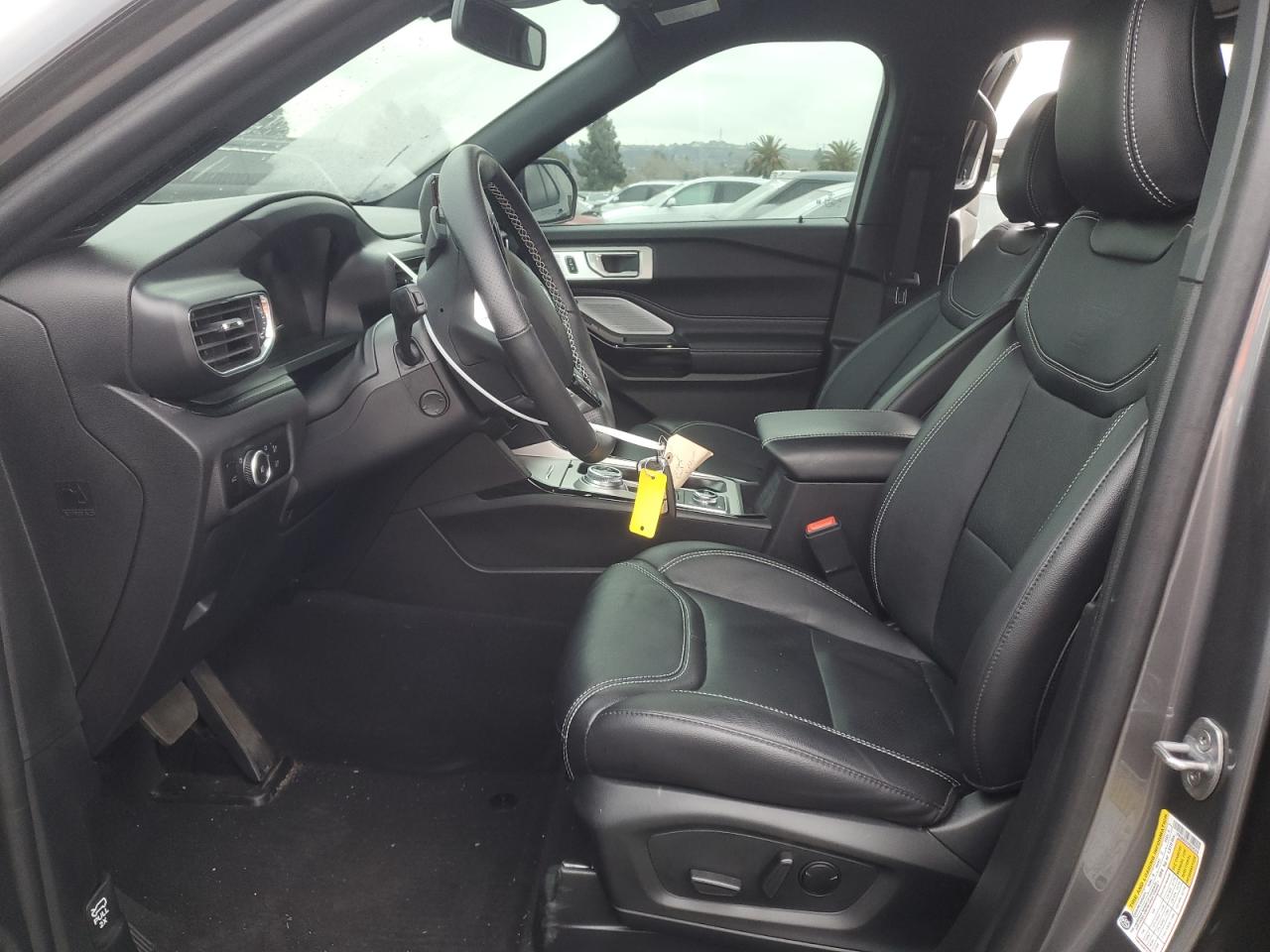 2023 Ford Explorer - Image 7