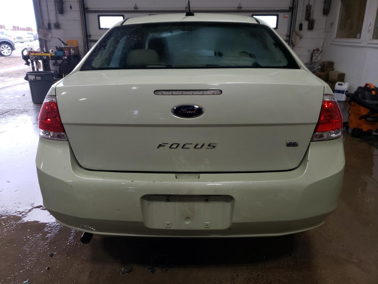 2010 Ford Focus - Image 6