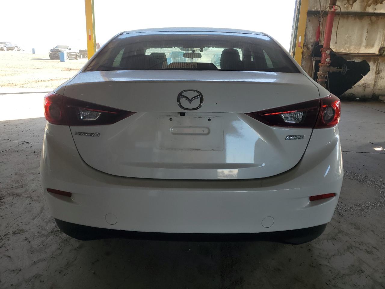 2017 Mazda 3 - Image 6
