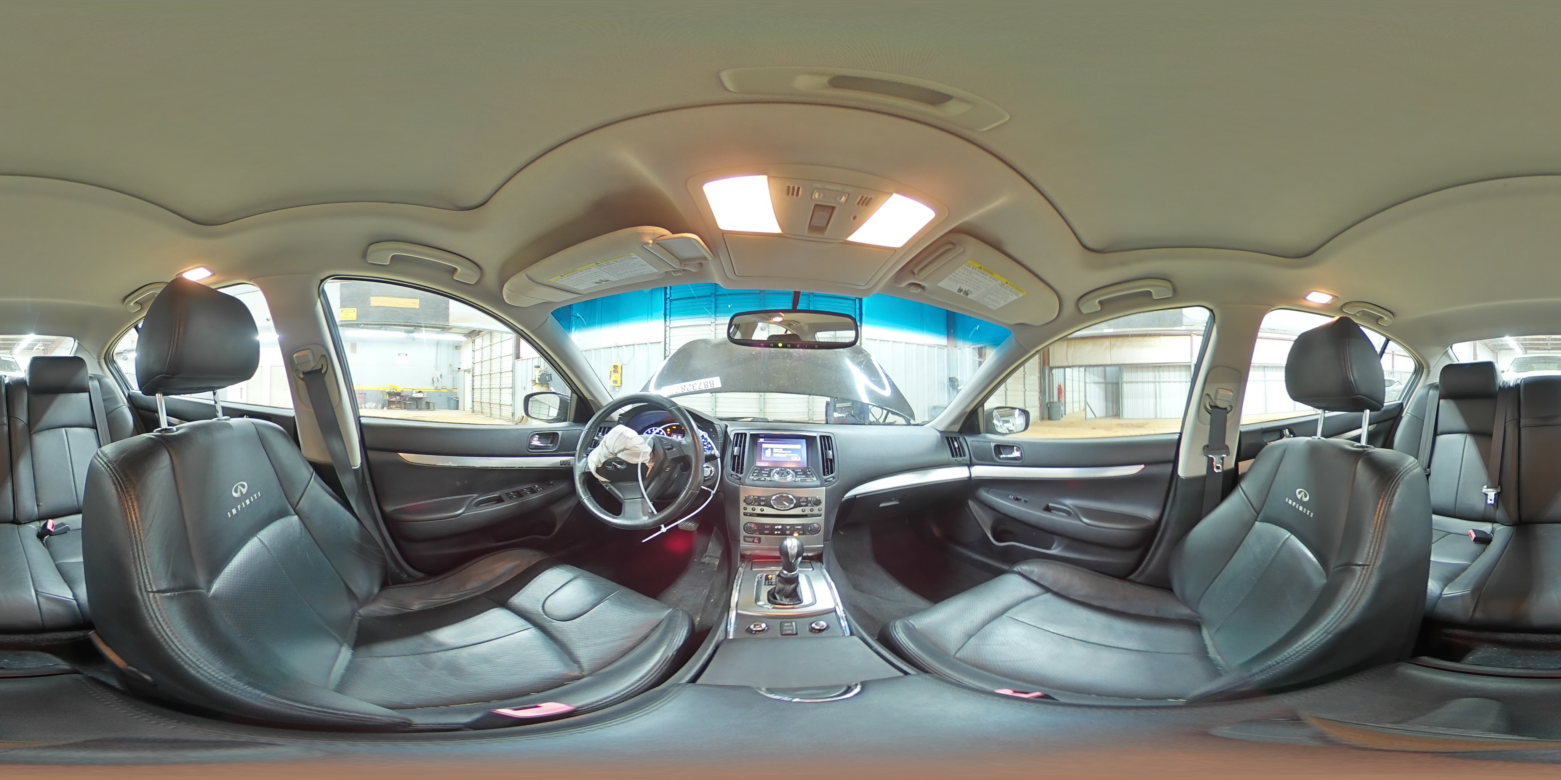 2011 Infiniti G - Image 13