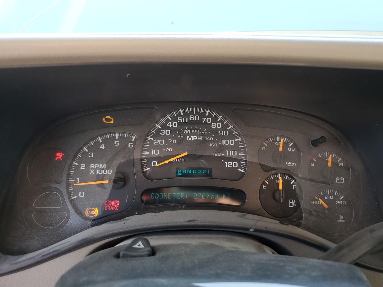 2004 Chevrolet Silverado - Image 9