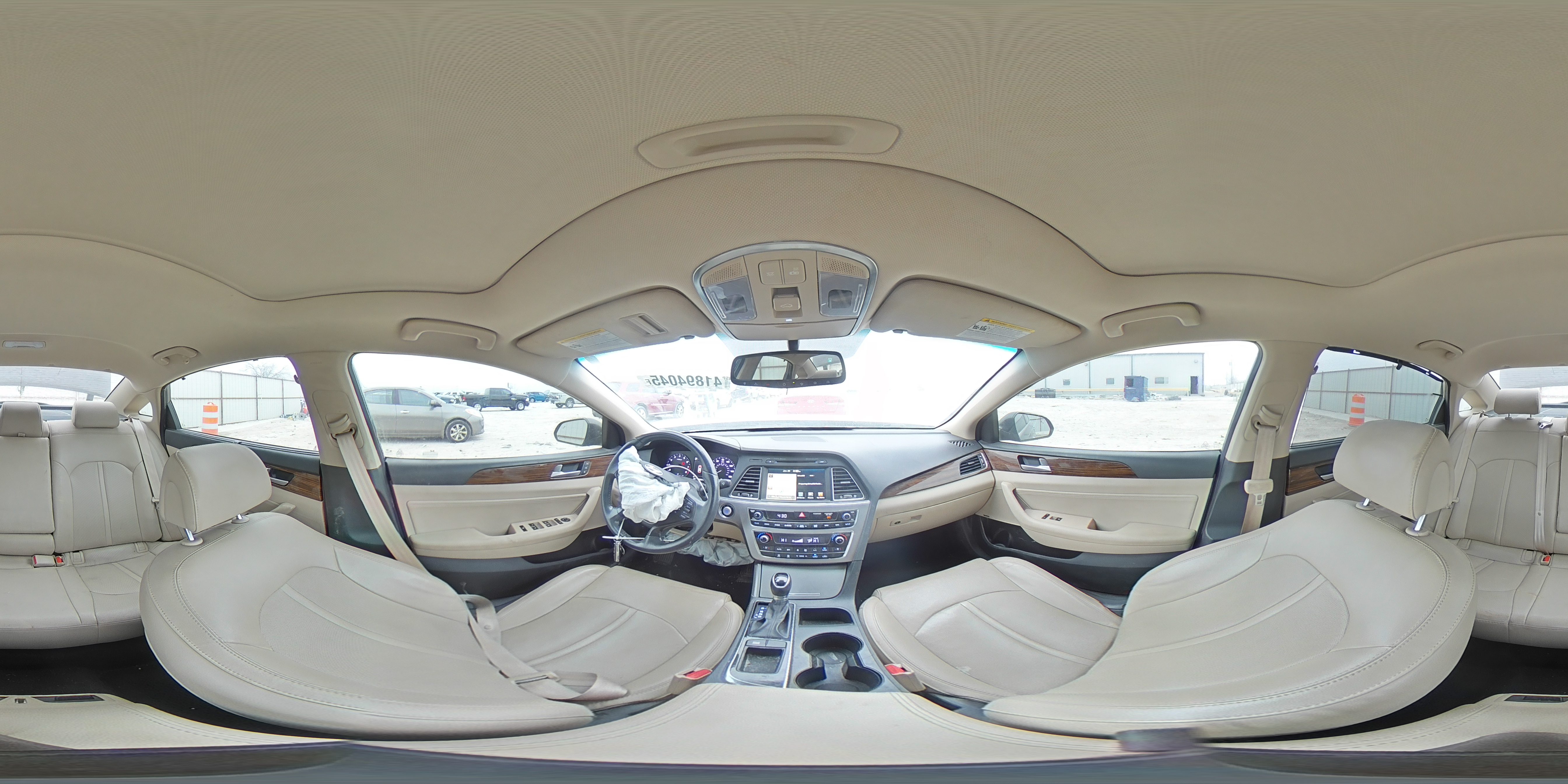 2017 Hyundai Sonata - Image 13