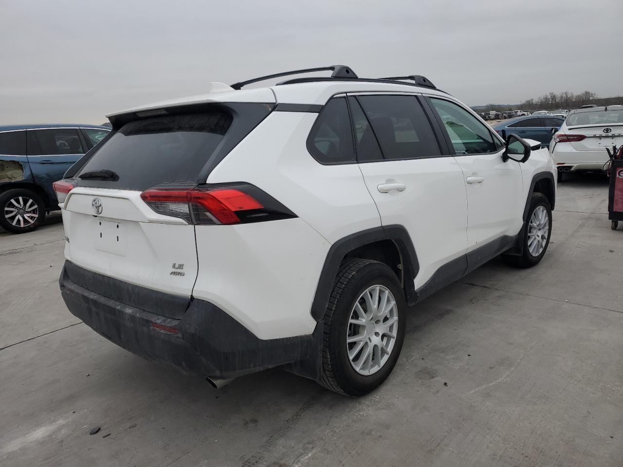 2021 Toyota RAV 4 - Image 3