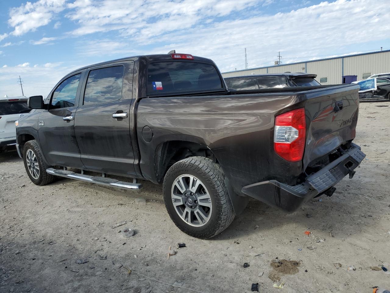 2021 Toyota Tundra - Image 2