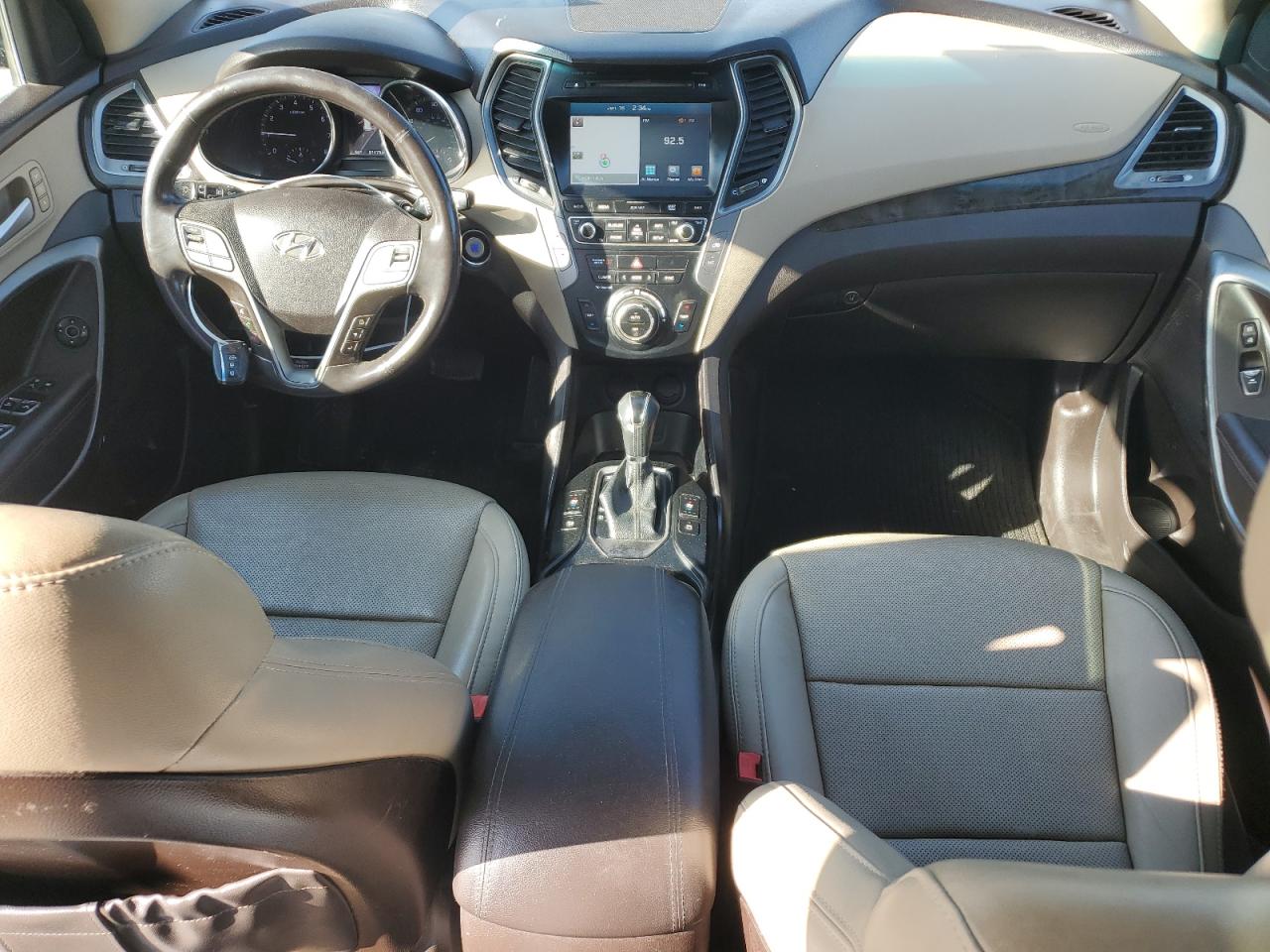 2017 Hyundai Santa Fe - Image 8