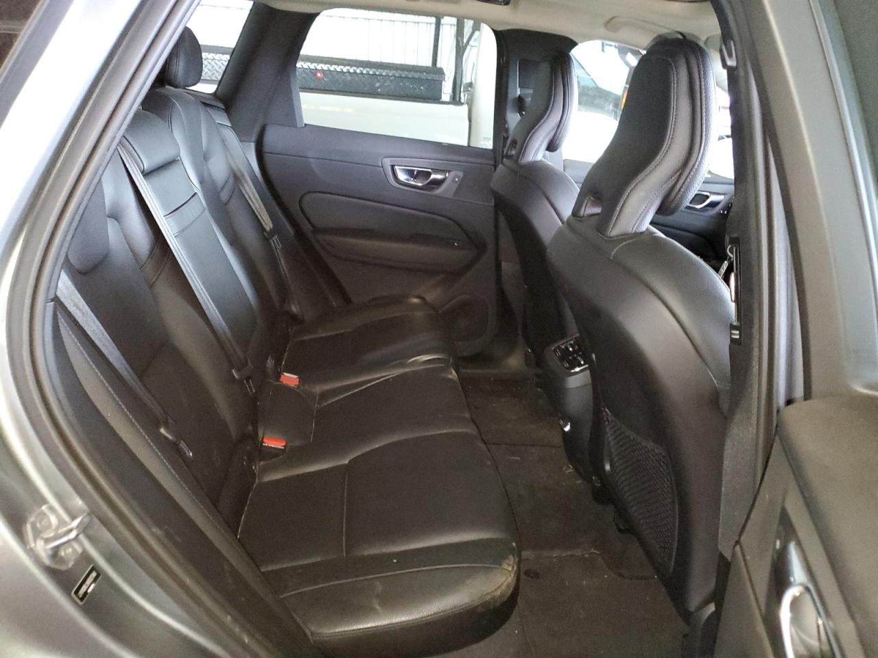 2019 Volvo XC60 - Image 11