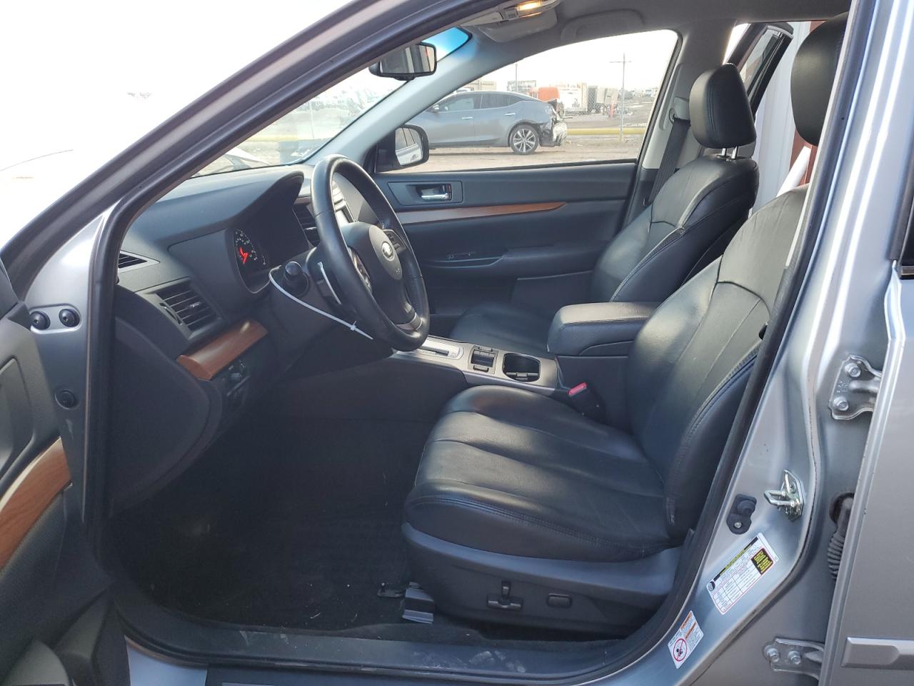 2014 Subaru Outback - Image 7