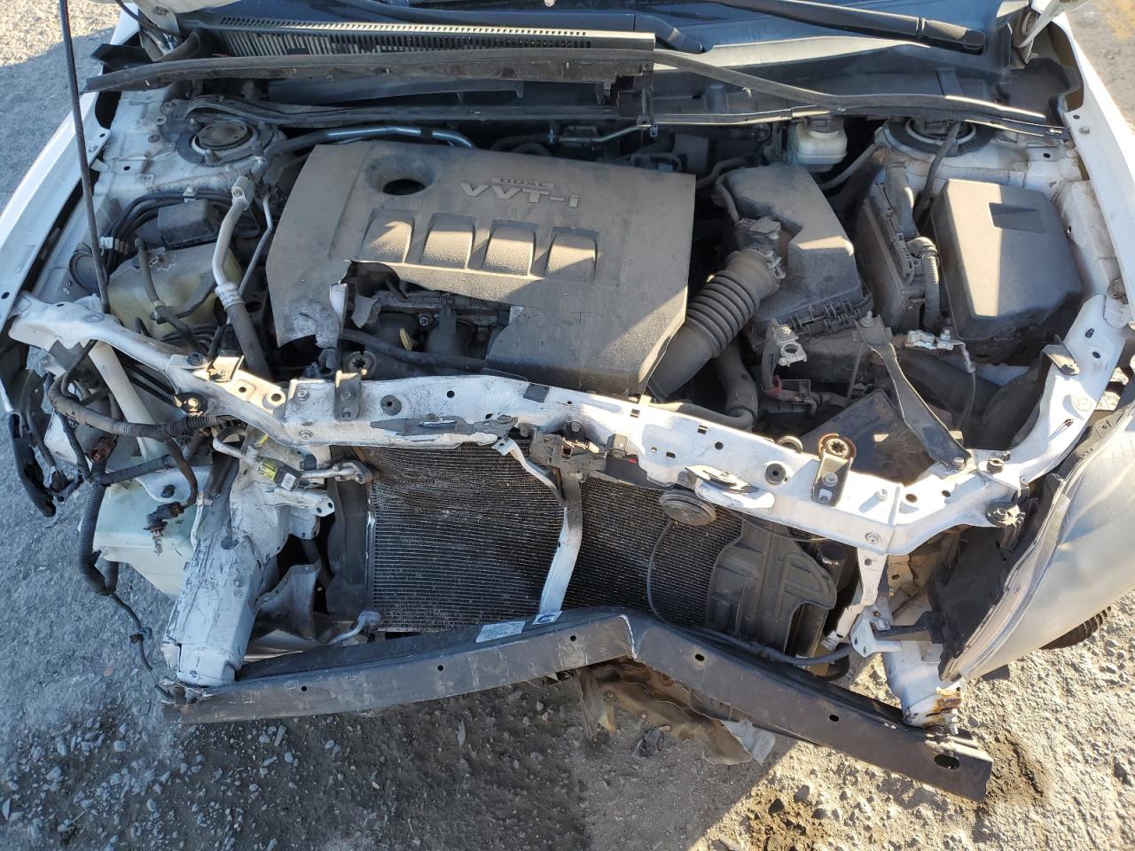 2010 Toyota Corolla - Image 12