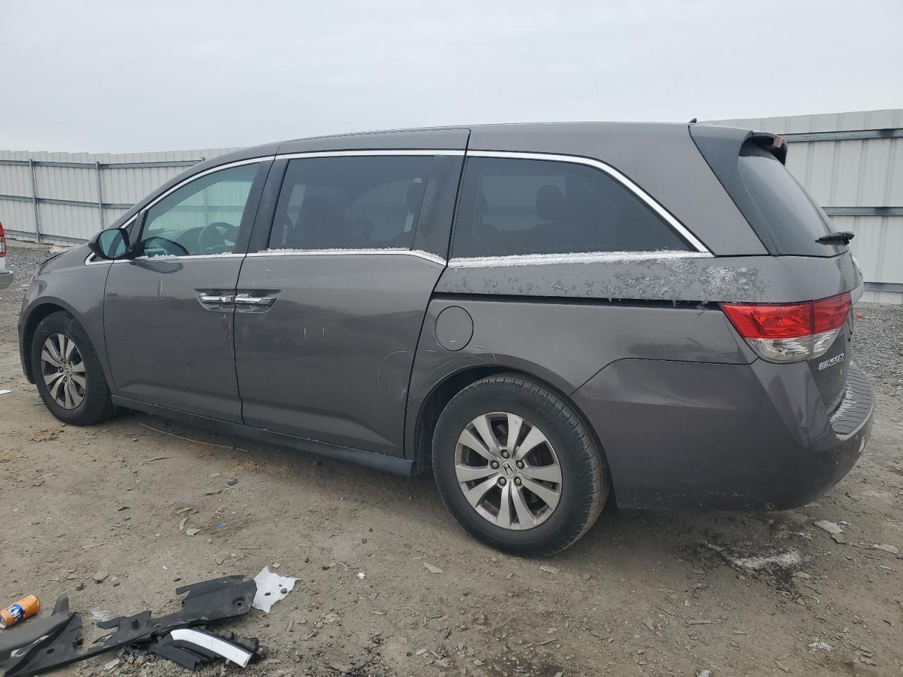 2014 Honda Odyssey - Image 2
