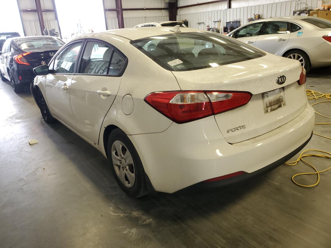 2016 Kia Forte - Image 2