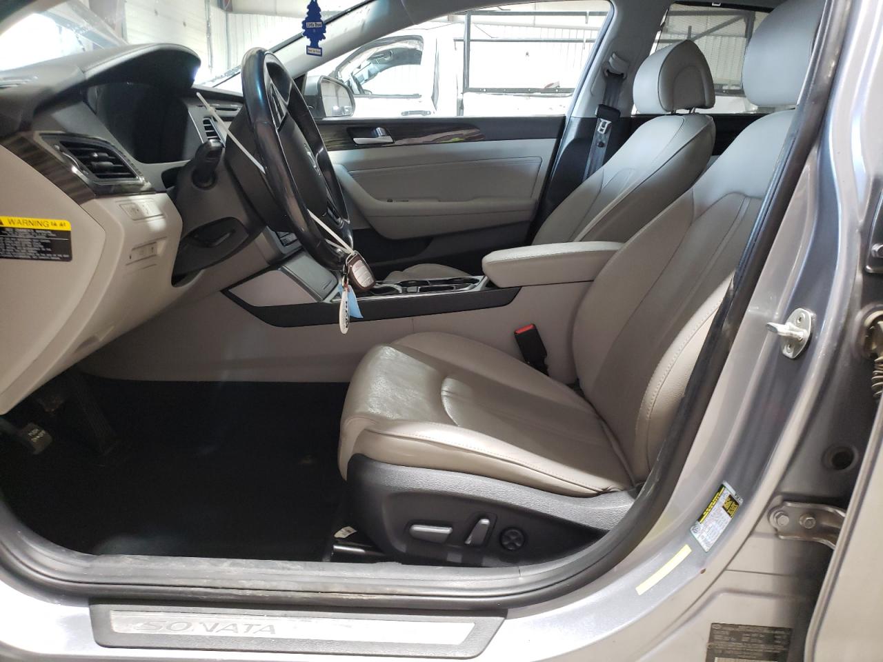 2017 Hyundai Sonata - Image 7