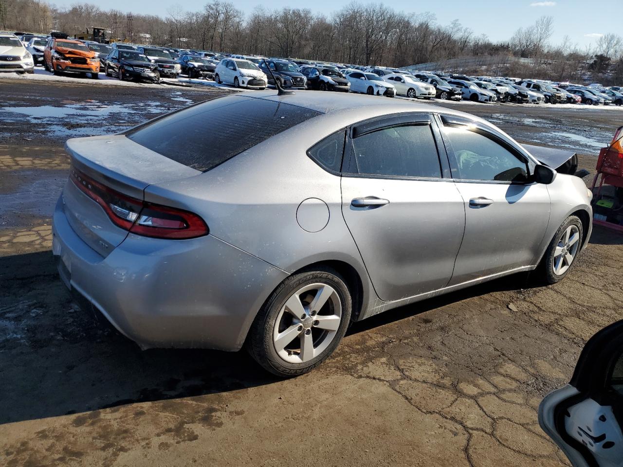 2016 Dodge Dart - Image 3