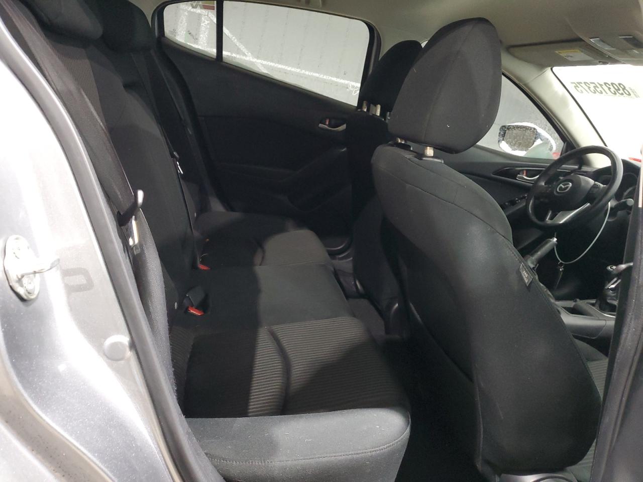 2014 Mazda 3 - Image 11