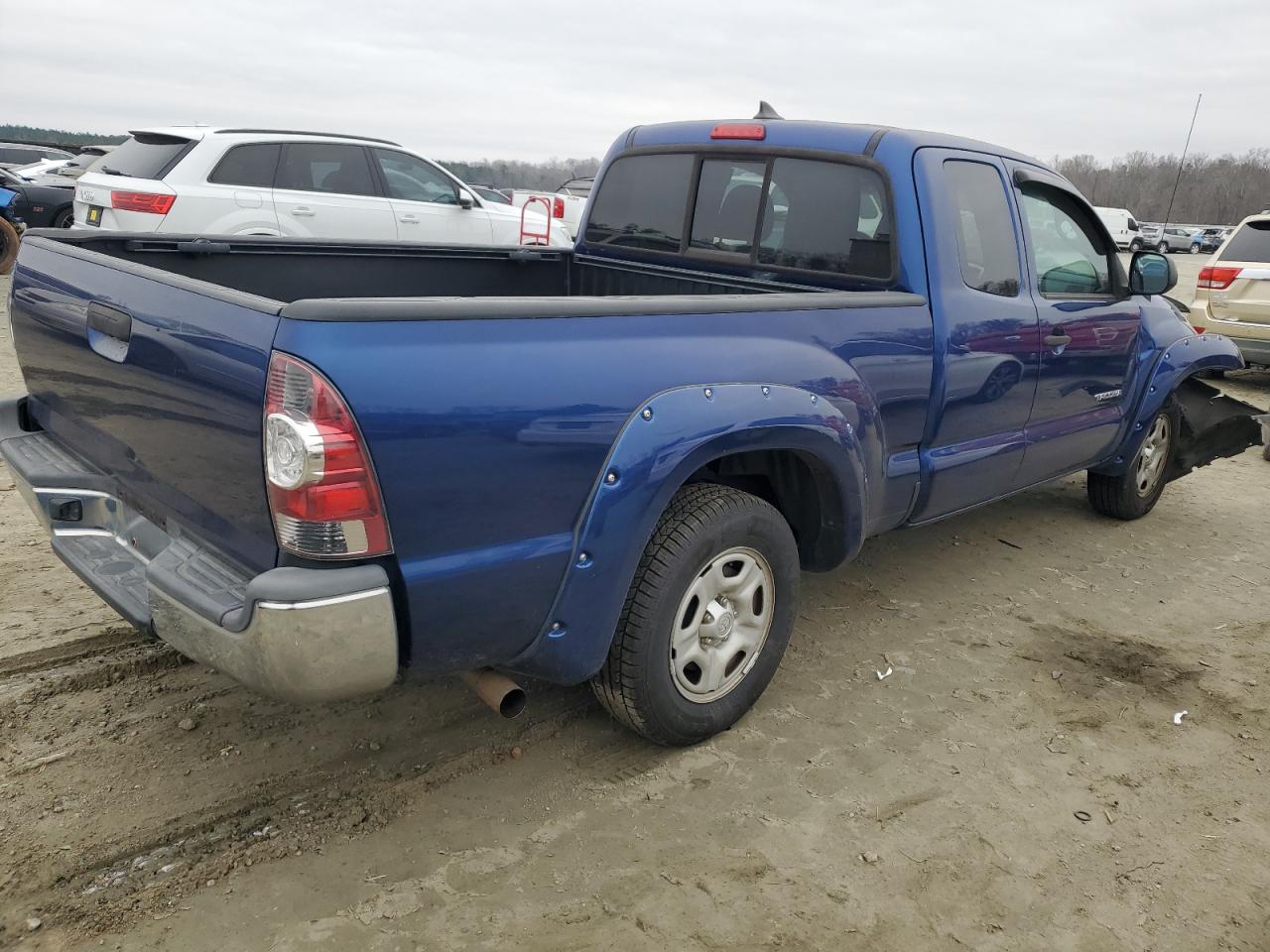 2014 Toyota Tacoma - Image 3