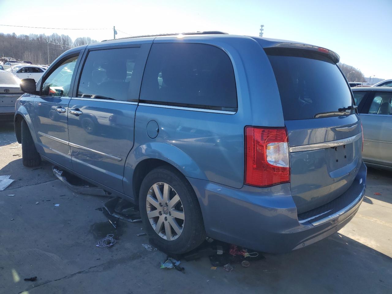 2011 Chrysler Town & Country - Image 2