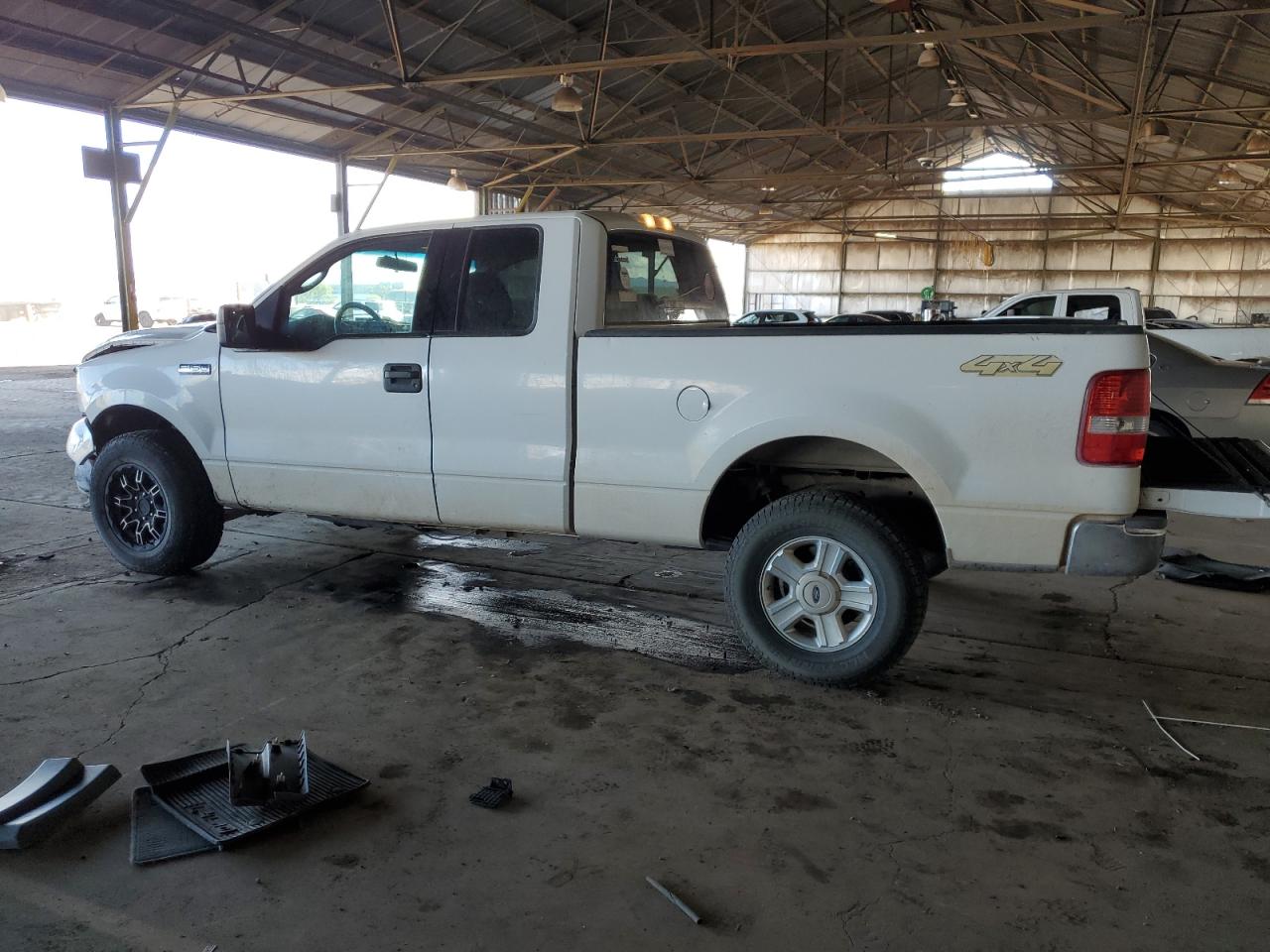 2004 Ford F-150 - Image 2