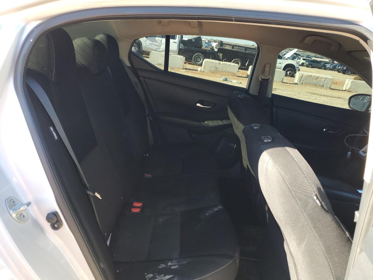2020 Nissan Sentra - Image 11