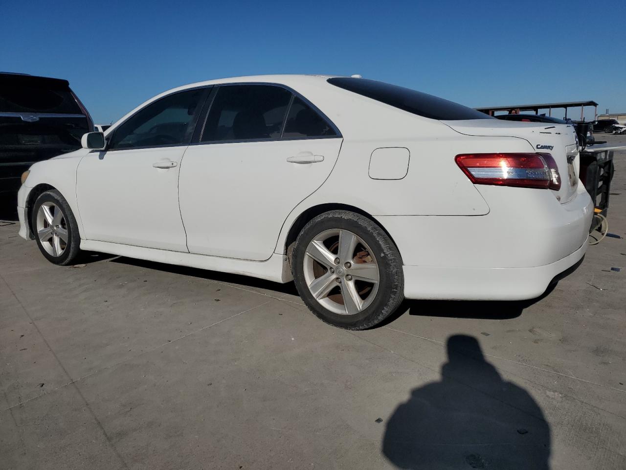 2011 Toyota Camry - Image 2