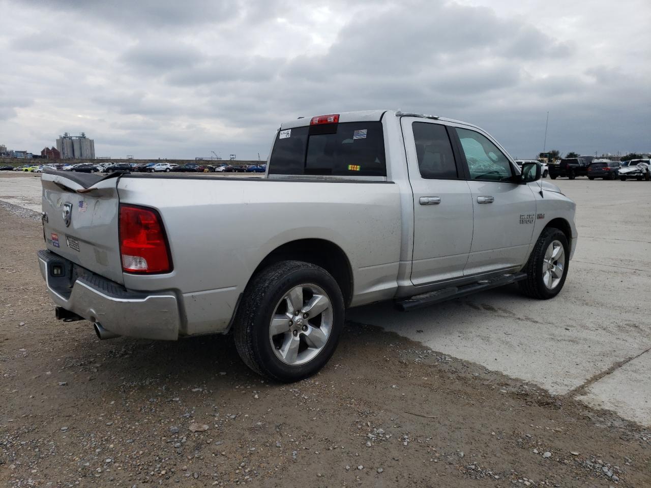 2015 RAM 1500 - Image 3