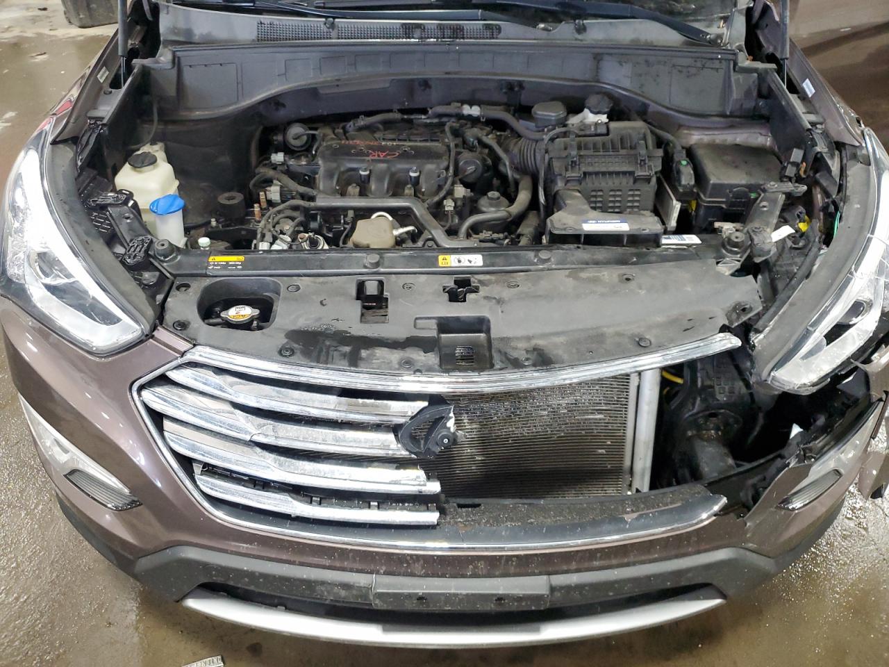 2014 Hyundai Santa Fe - Image 13