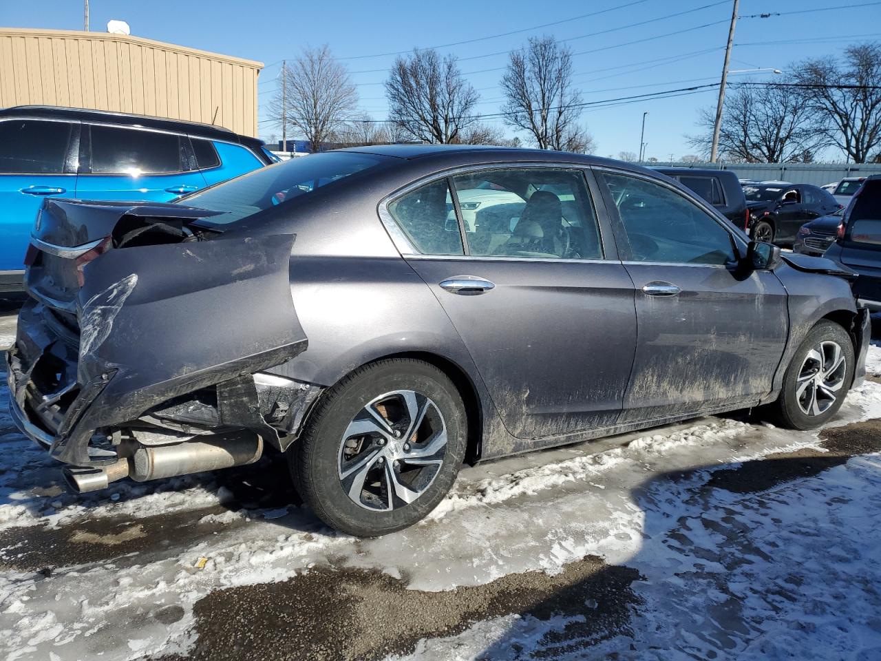 VIN 1HGCR2F37HA287487 2017 HONDA ACCORD no.3