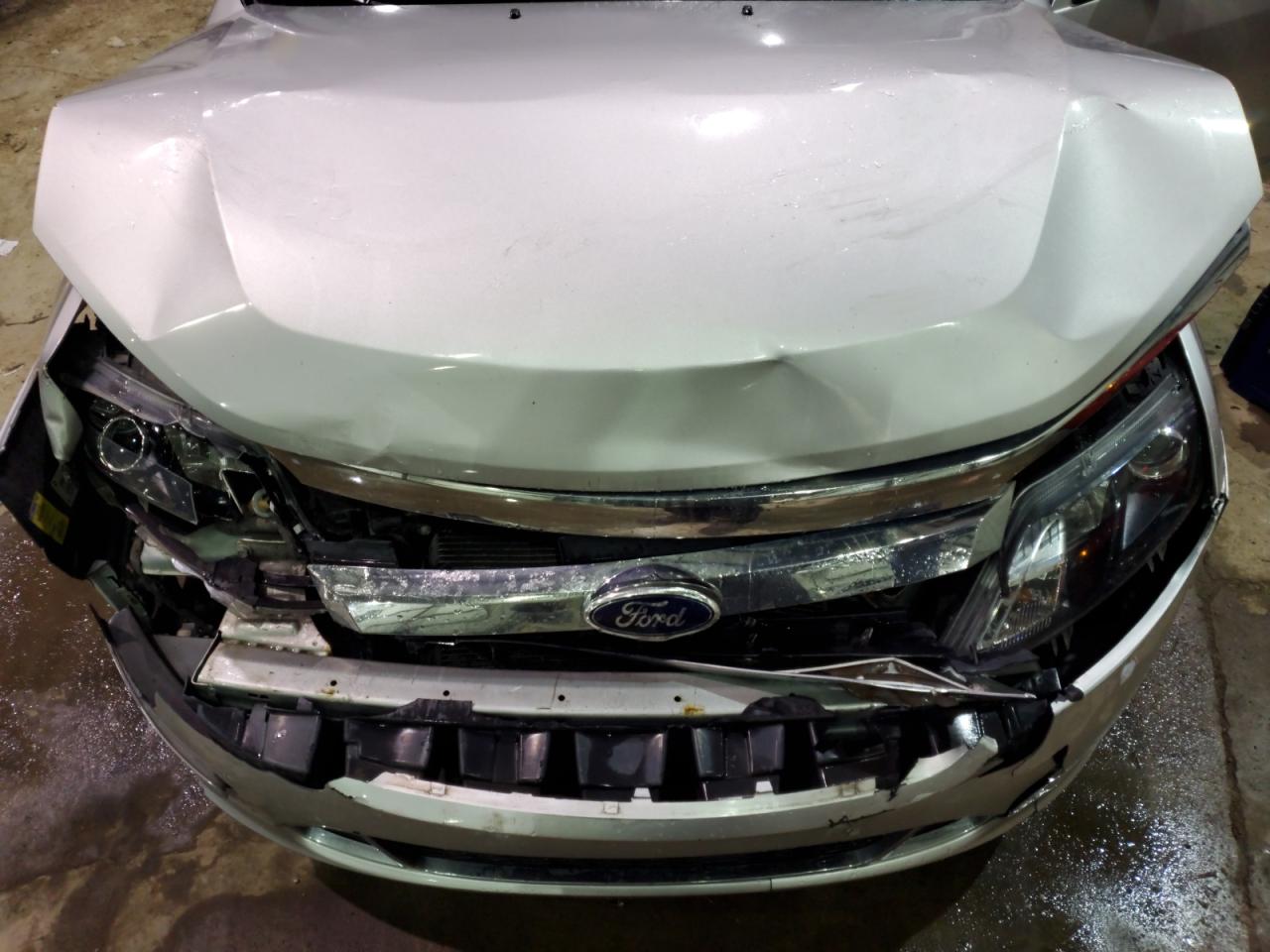 2010 Ford Fusion - Image 11