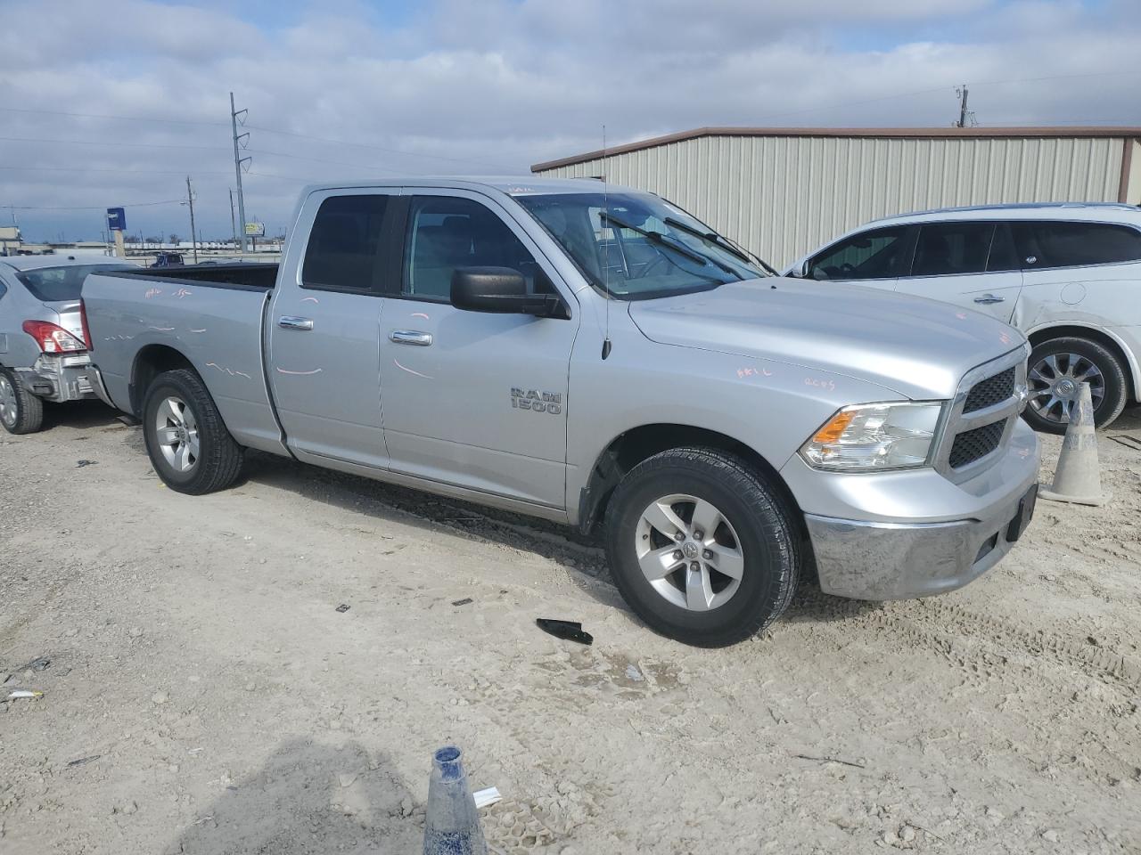 2015 RAM 1500 - Image 4
