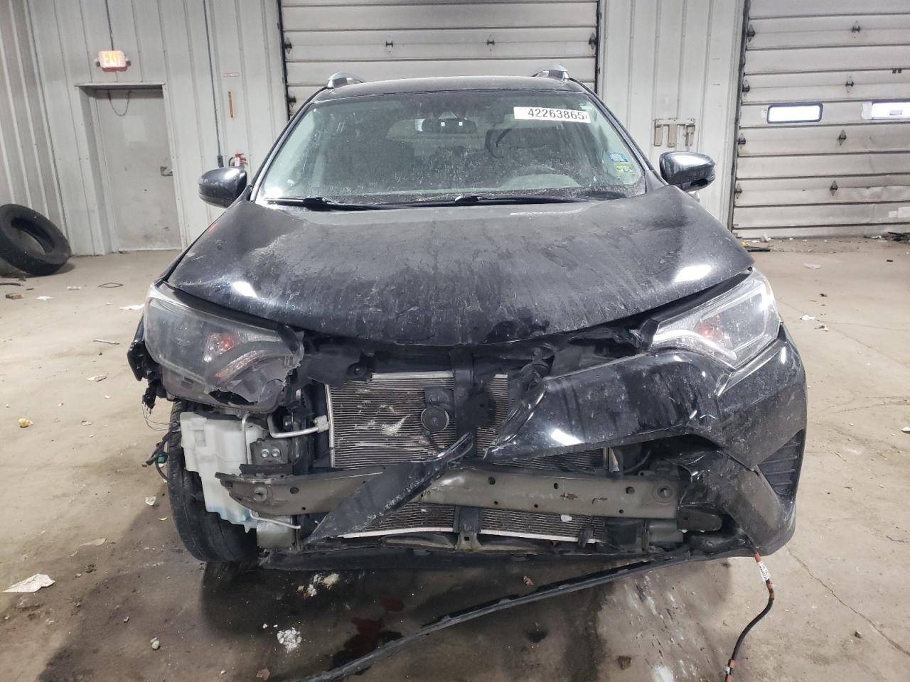 2018 Toyota RAV 4 - Image 5