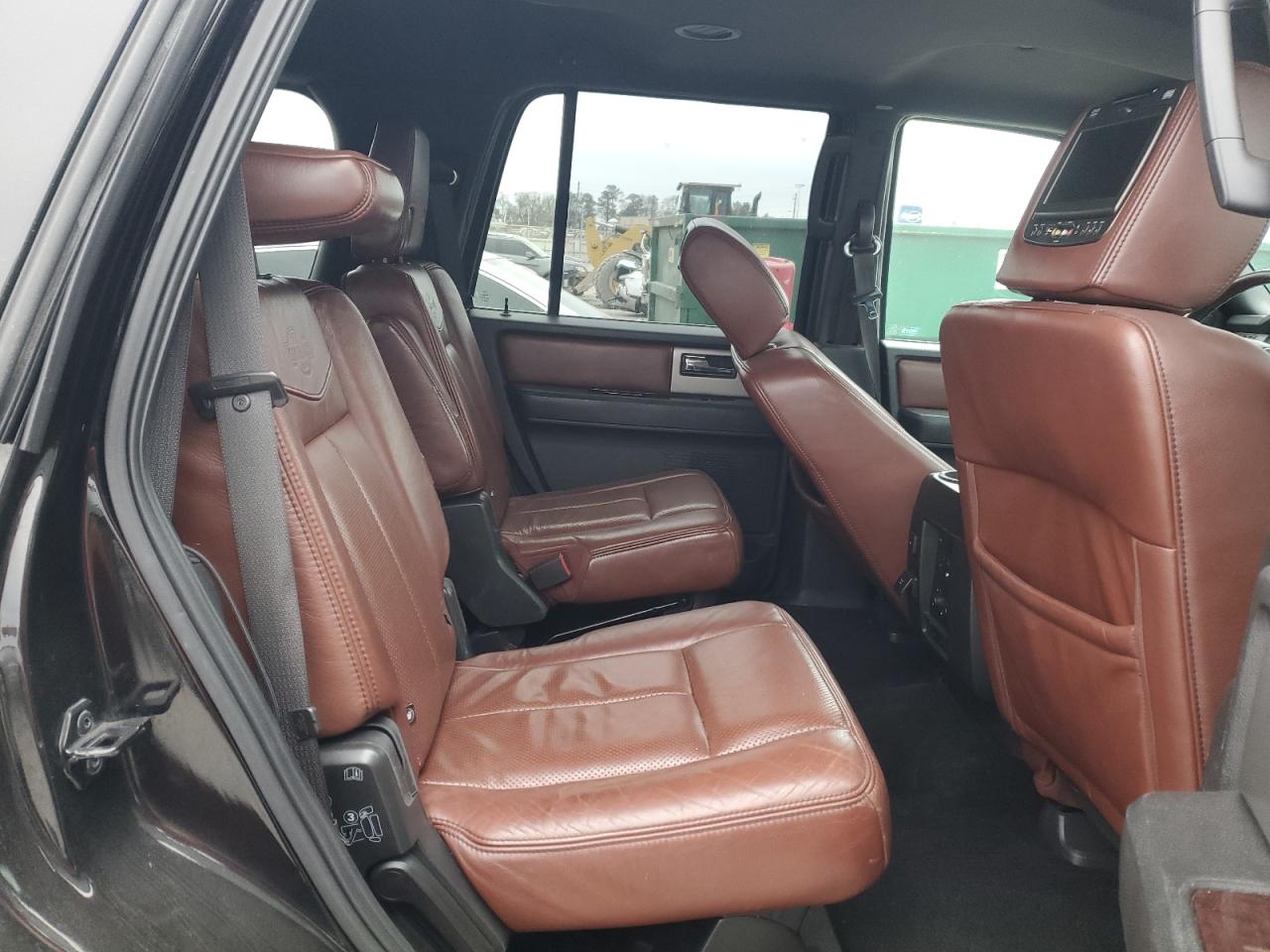 2014 Ford Expedition - Image 10