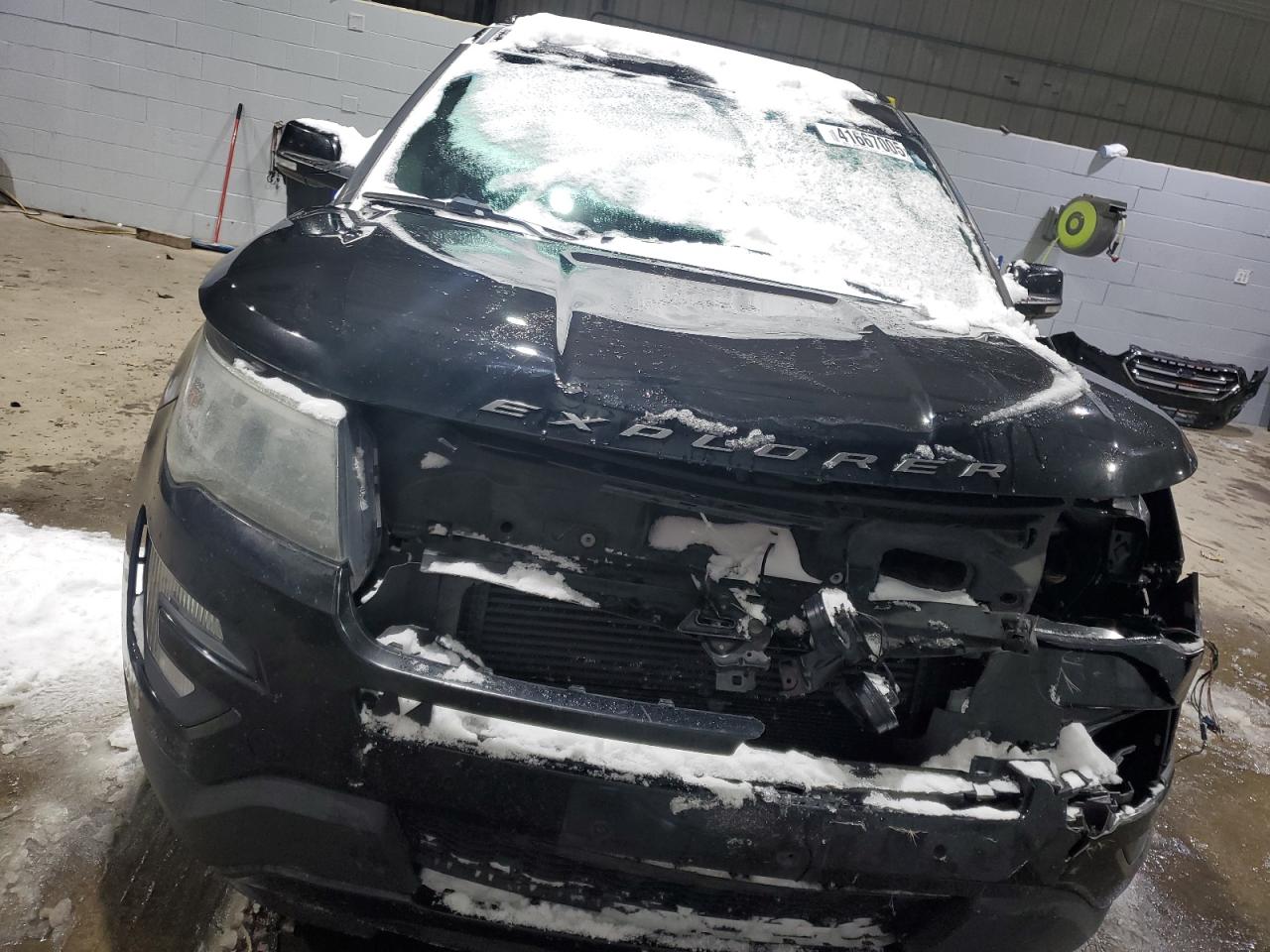 2016 Ford Explorer - Image 5