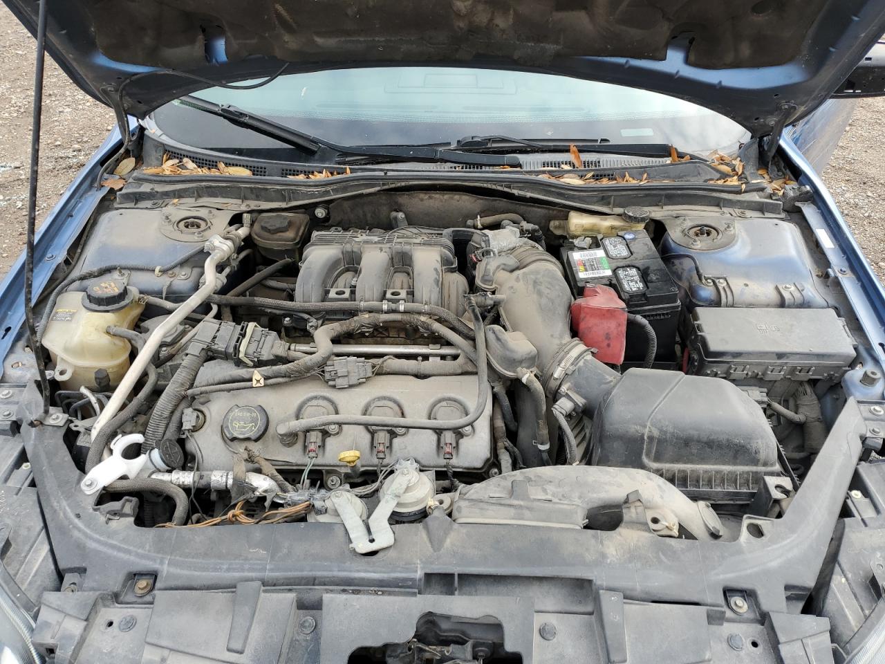 2010 Ford Fusion - Image 12