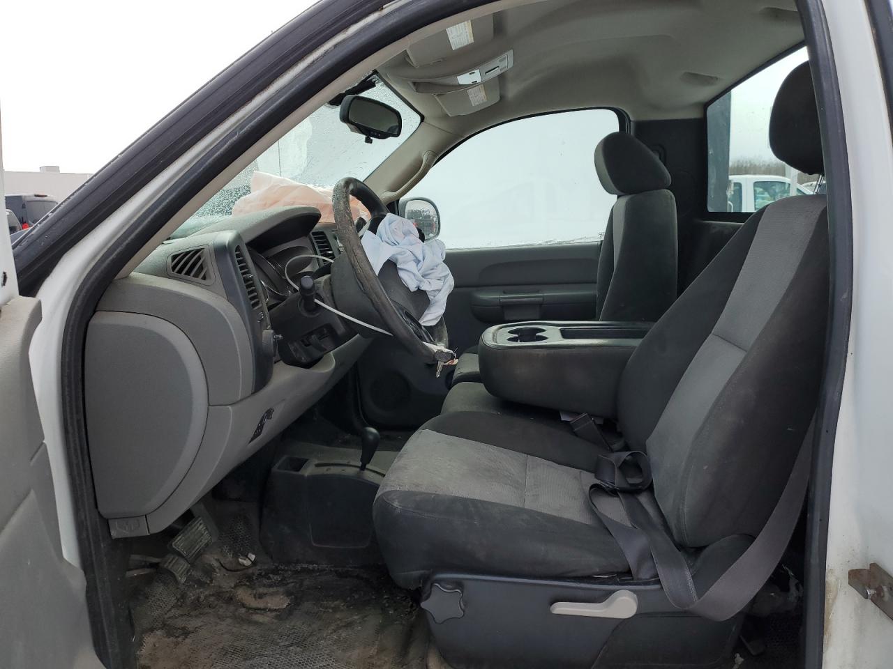 2009 GMC Sierra - Image 7