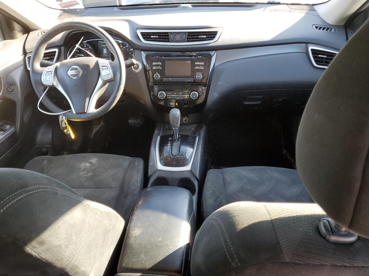 2015 Nissan Rogue - Image 8