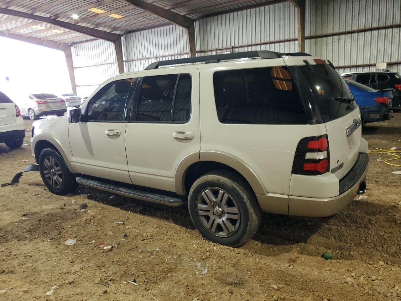2009 Ford Explorer - Image 2