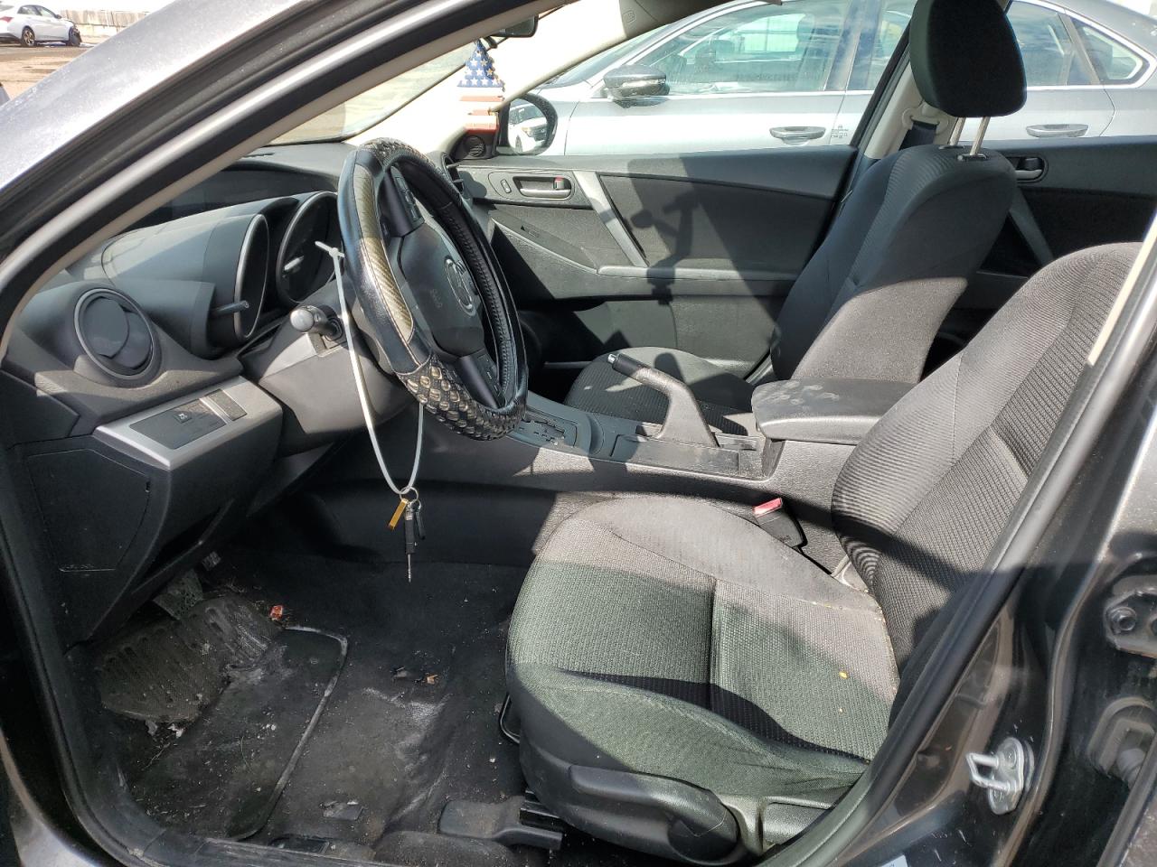 2012 Mazda 3 - Image 7