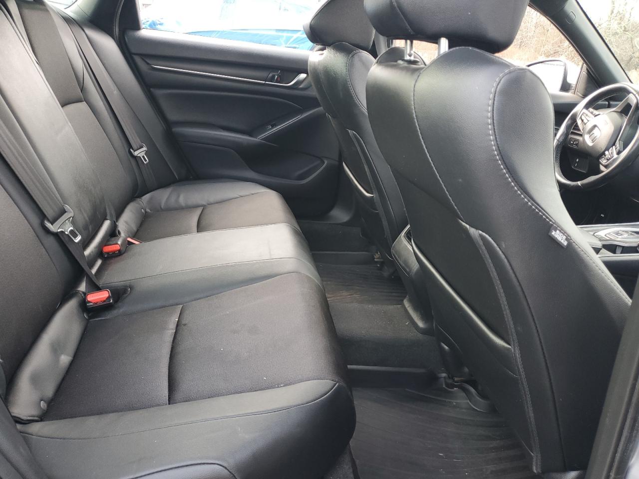 2020 Honda Accord - Image 10