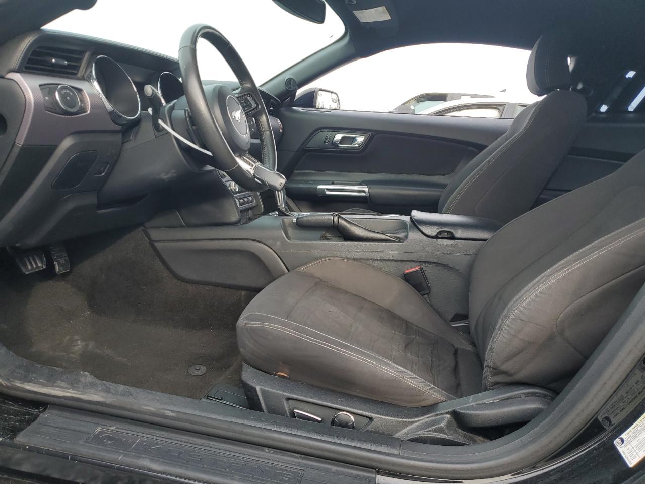 2016 Ford Mustang - Image 7