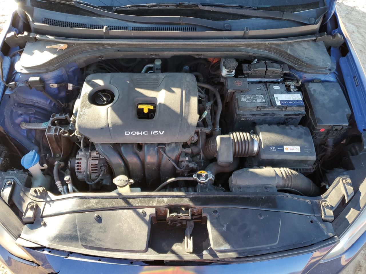 2017 Hyundai Elantra - Image 11