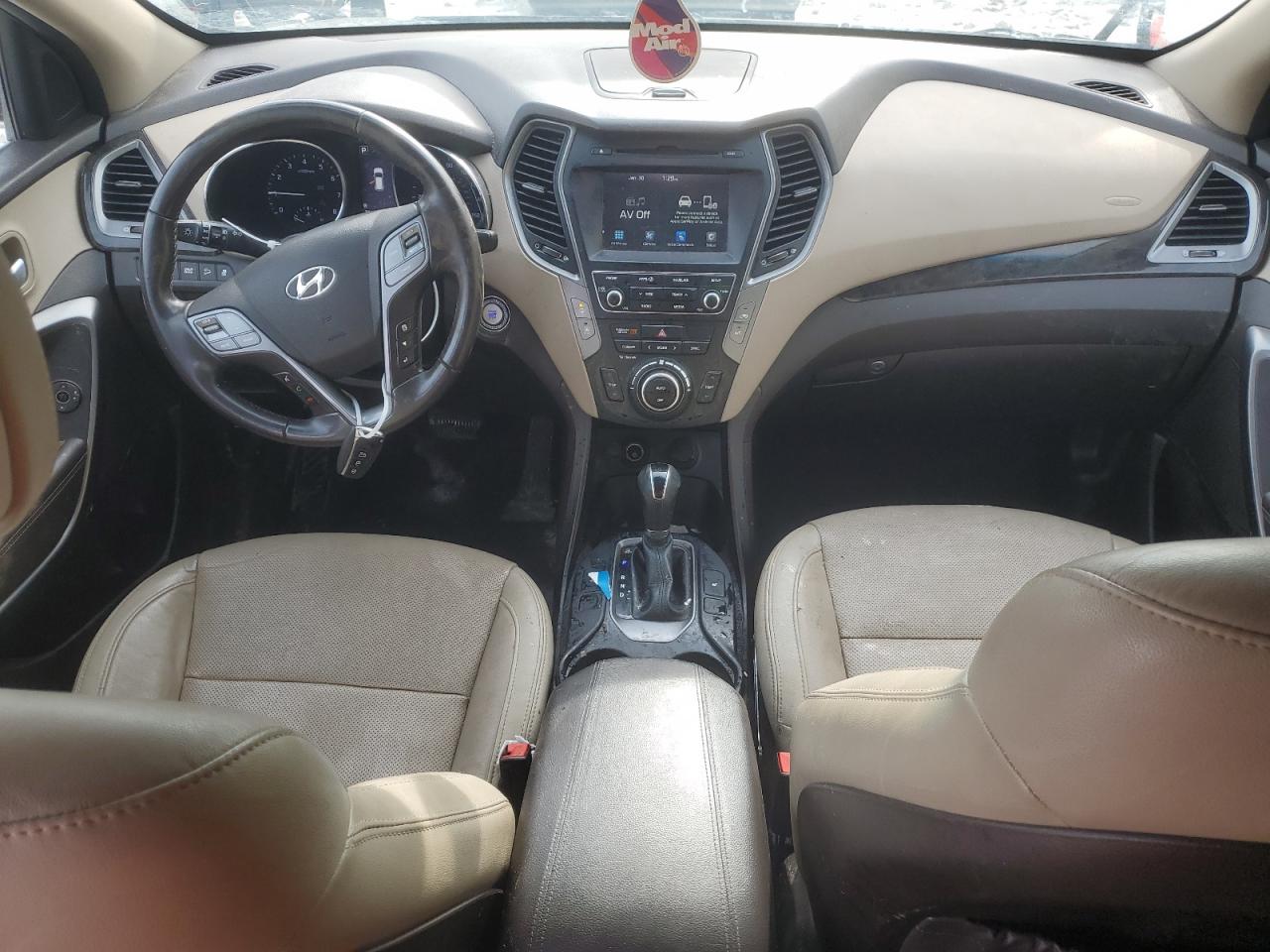 2017 Hyundai Santa Fe - Image 8
