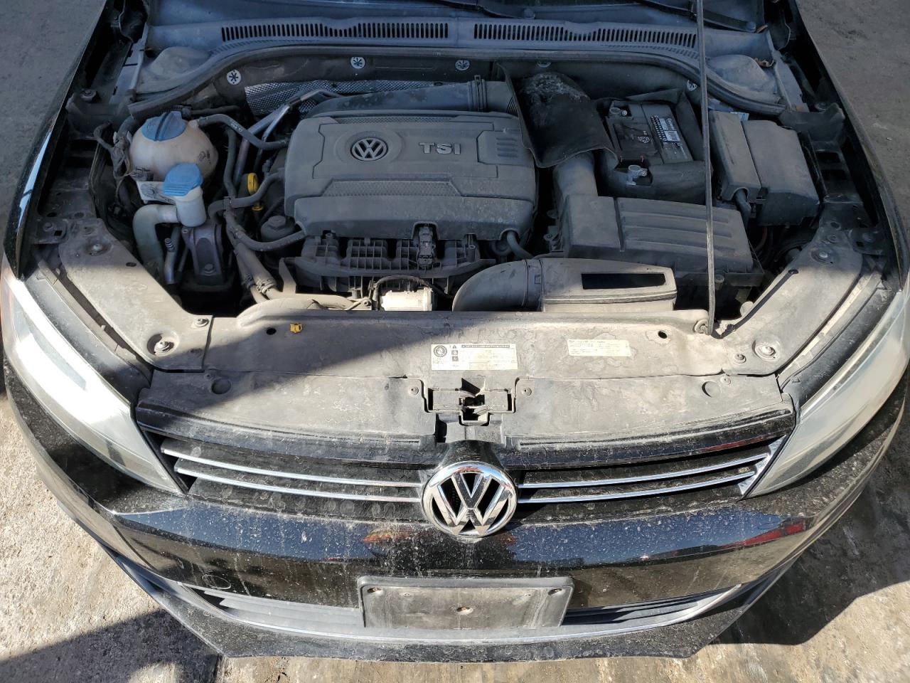 2014 Volkswagen Jetta - Image 11