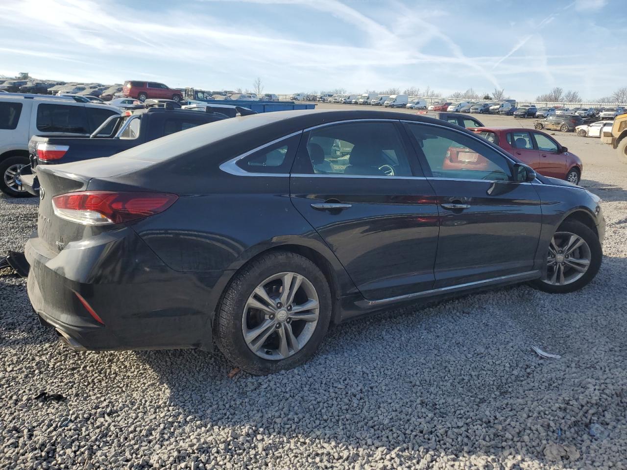 2019 Hyundai Sonata - Image 3