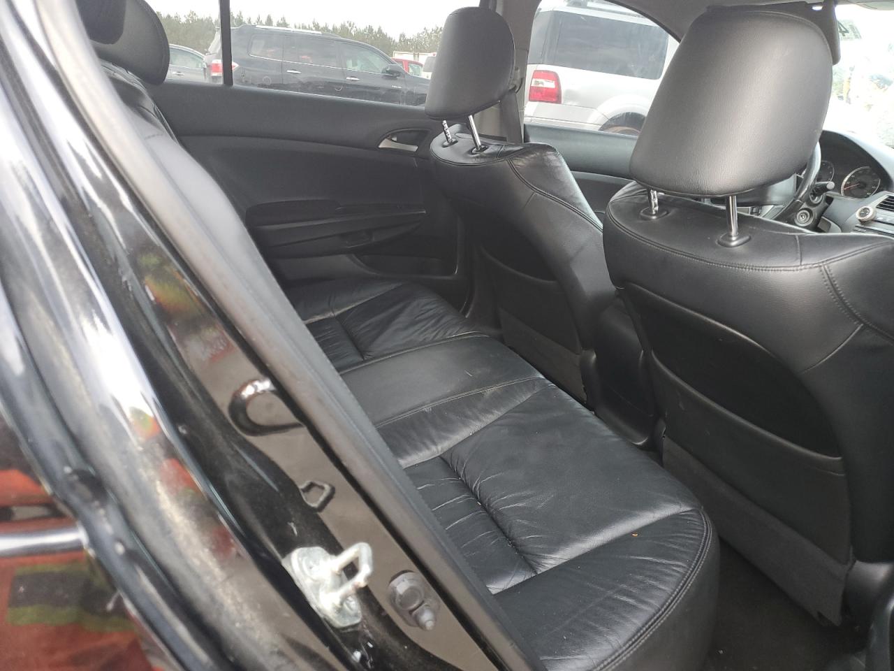 2012 Honda Accord - Image 10
