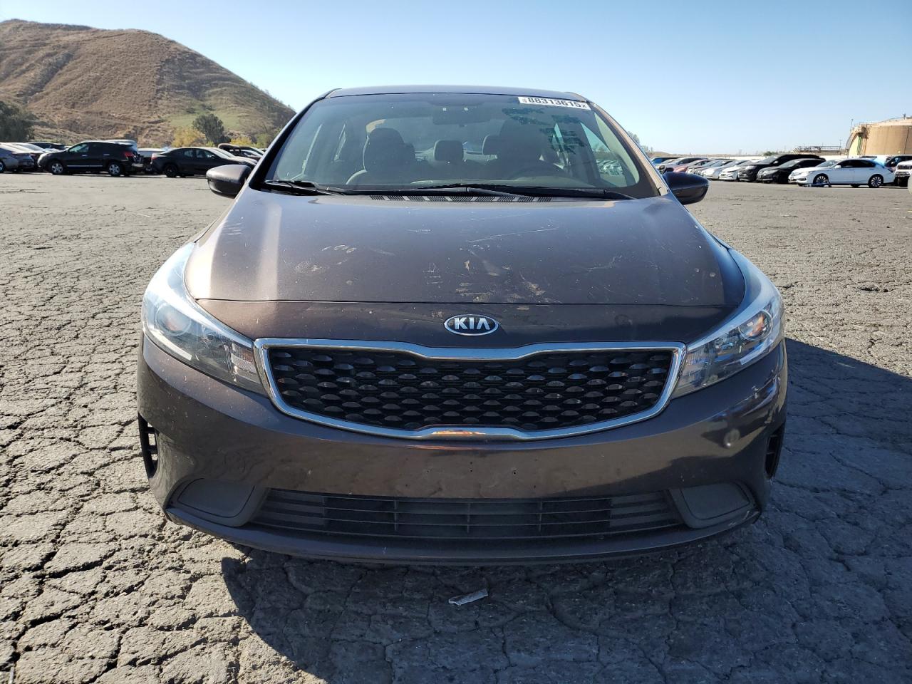 VIN 3KPFL4A7XJE165728 2018 KIA FORTE no.5